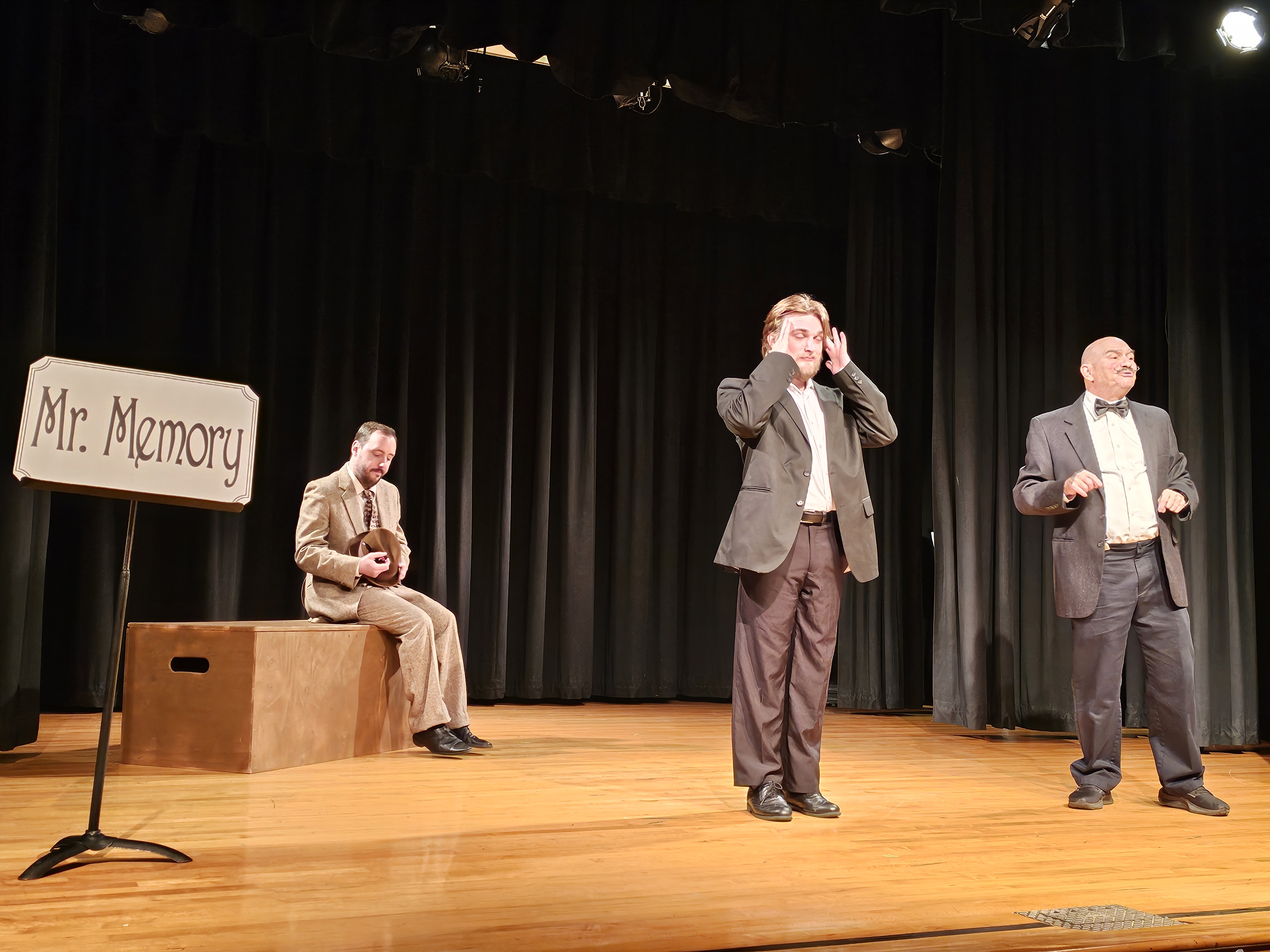 The 39 Steps Production Photo 3